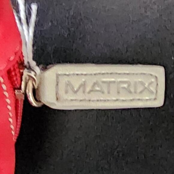 Matrix SoColor Small Zip Closure Make-Up Bag in Red measures 6x 6x 1.5 - Picture 7 of 7